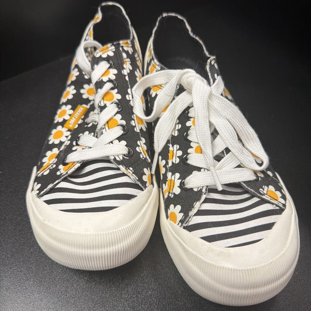 8 Rocket Dog Jazzin' Sneakers Daisy Print Lace Ups