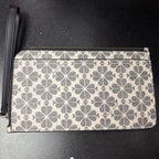 Kate Spade Spade Flower L- Zip Wristlet