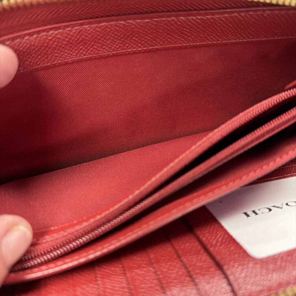 Coach Continental Wallet Crossgrain Leather w/ Strap