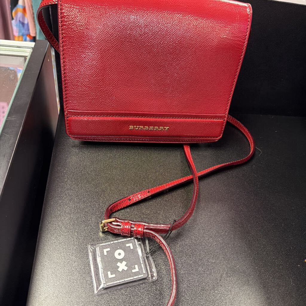 Burberry Grained Leather Envelope/Flie Crossbody