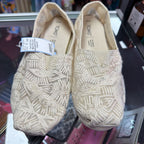 9.5 Toms Slipon Geo Lace Embroidered Pattern