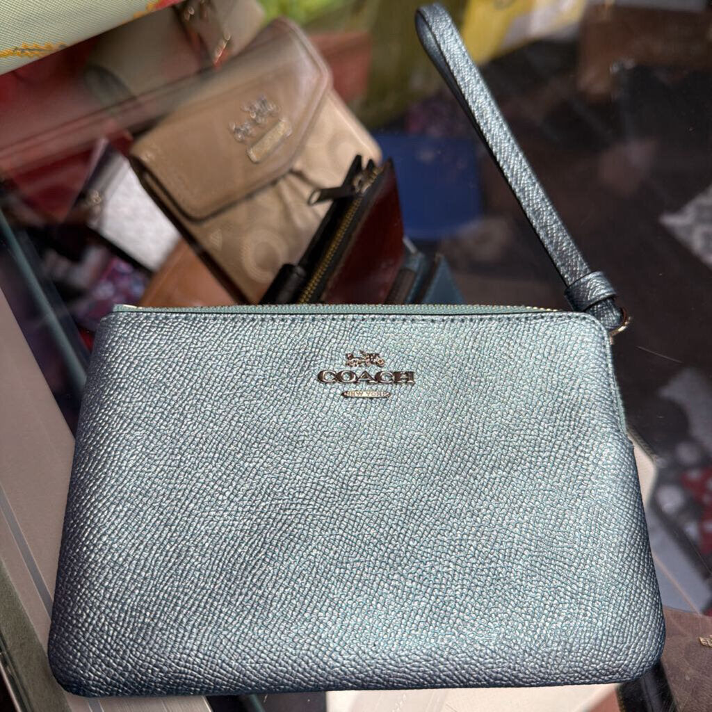 Coach Metallic Small Corner Crossgrain Wristlet