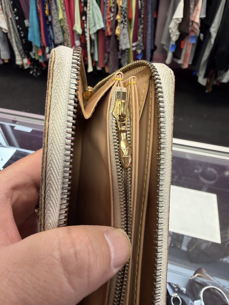 Louis Vuitton Zippy Louis Vuitton Murakami Monogram Multicolor Zippy Long Wallet