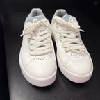 6.5 On Running On The Roger Advantage Sneakers Minimalist White