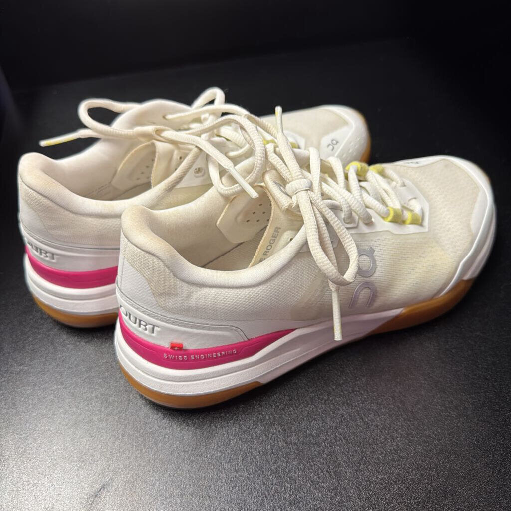 6.5 On Running On The Roger Advantage Sneakers Minimalist White