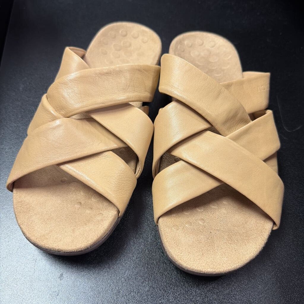 10 Vionic Multi Twist Slide On Sandal