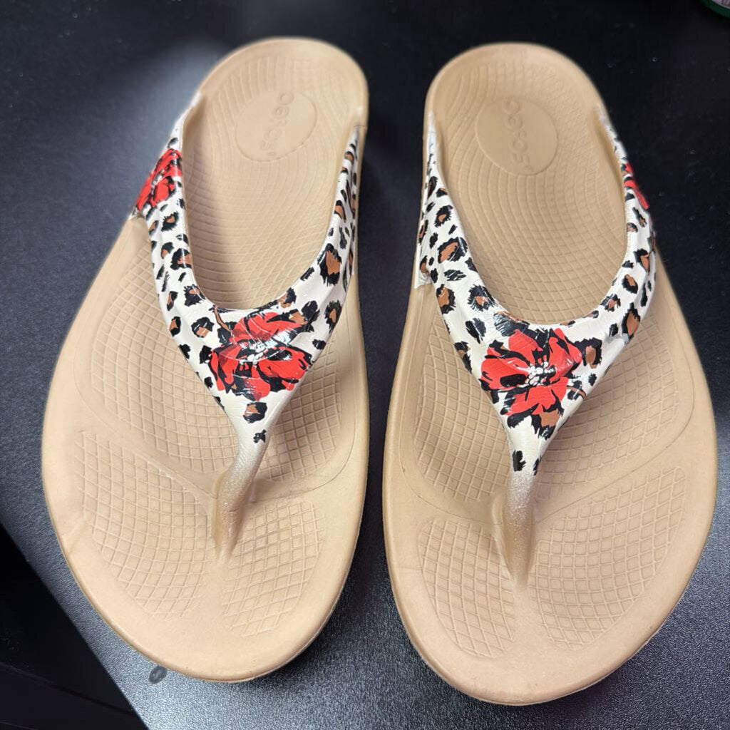 9 Oofos Oglala Limited Sandals Leopard Floral Print