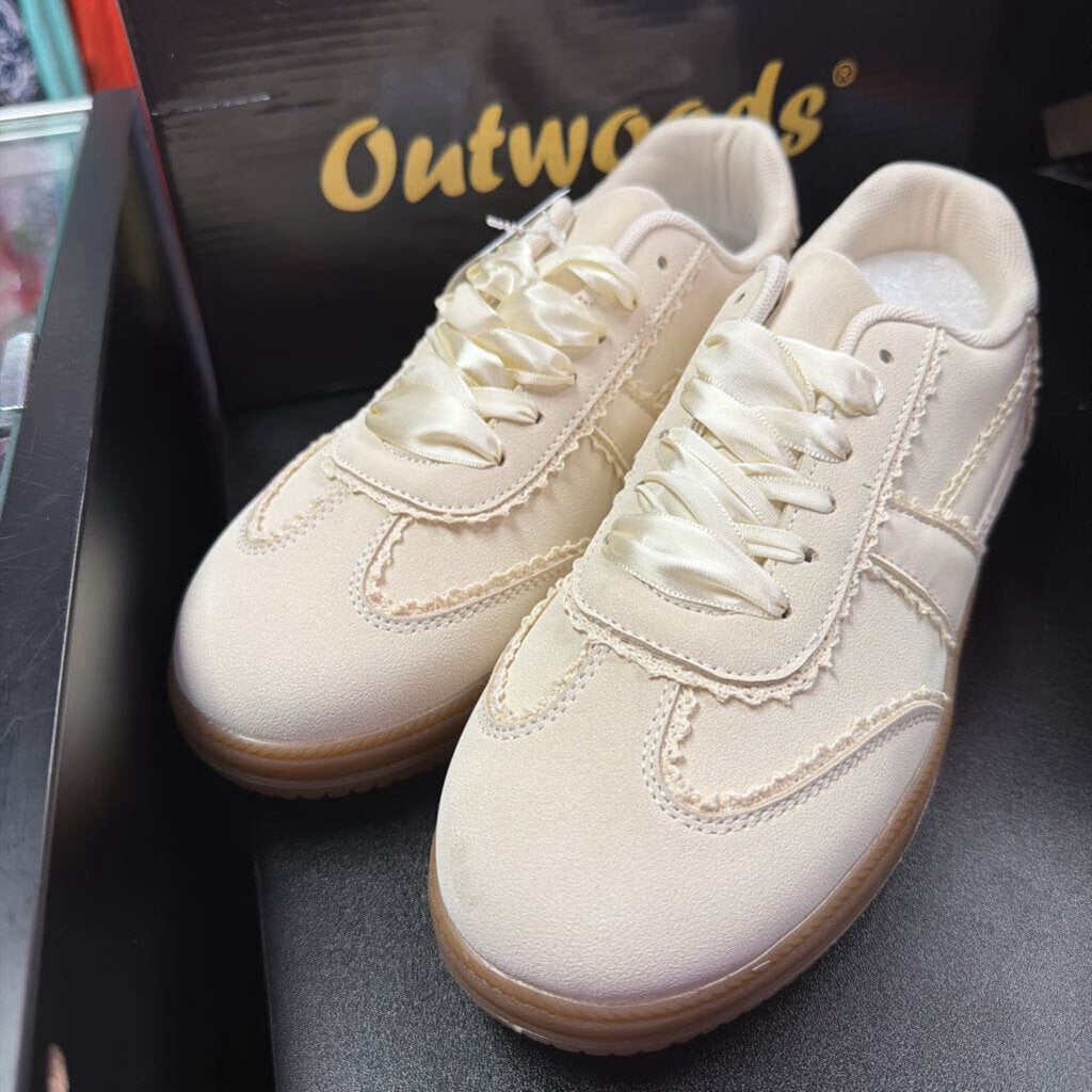 10 Outwards Giana Cream Sneaker Ruffled Lace Detail Satin Laces NIB