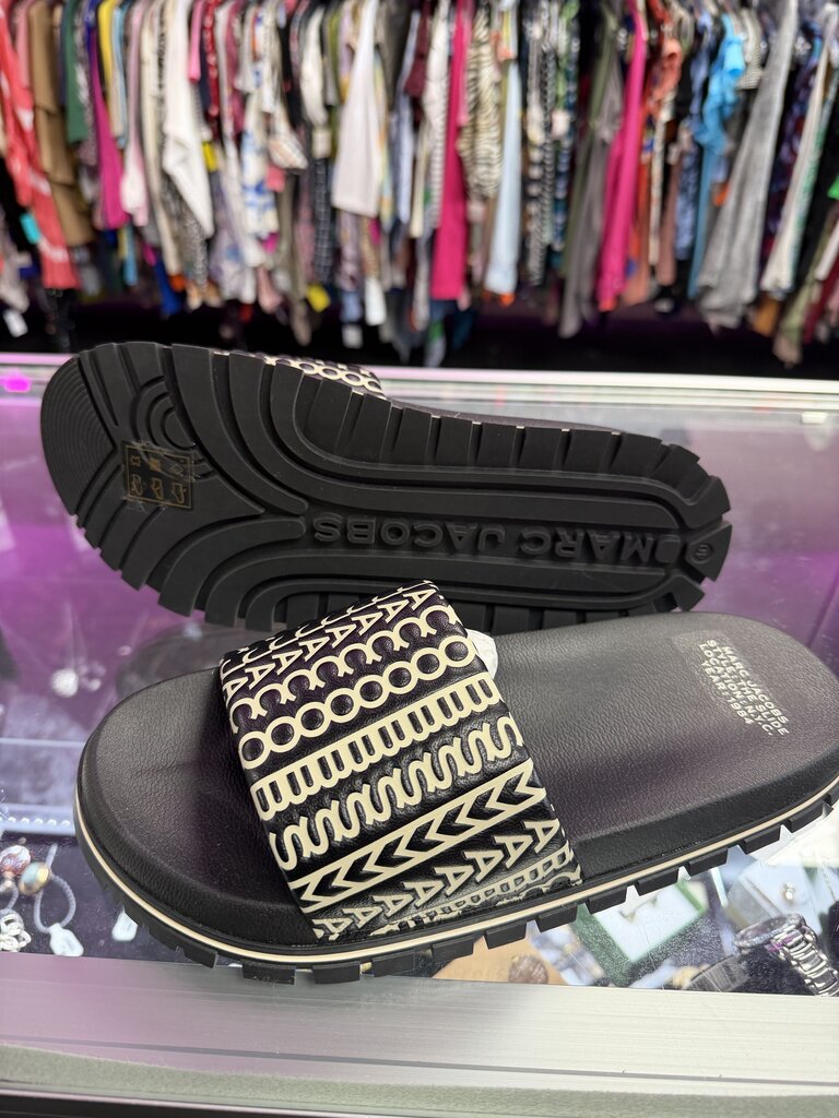 10 Marc Jacobs The Monogram Slide Sandals