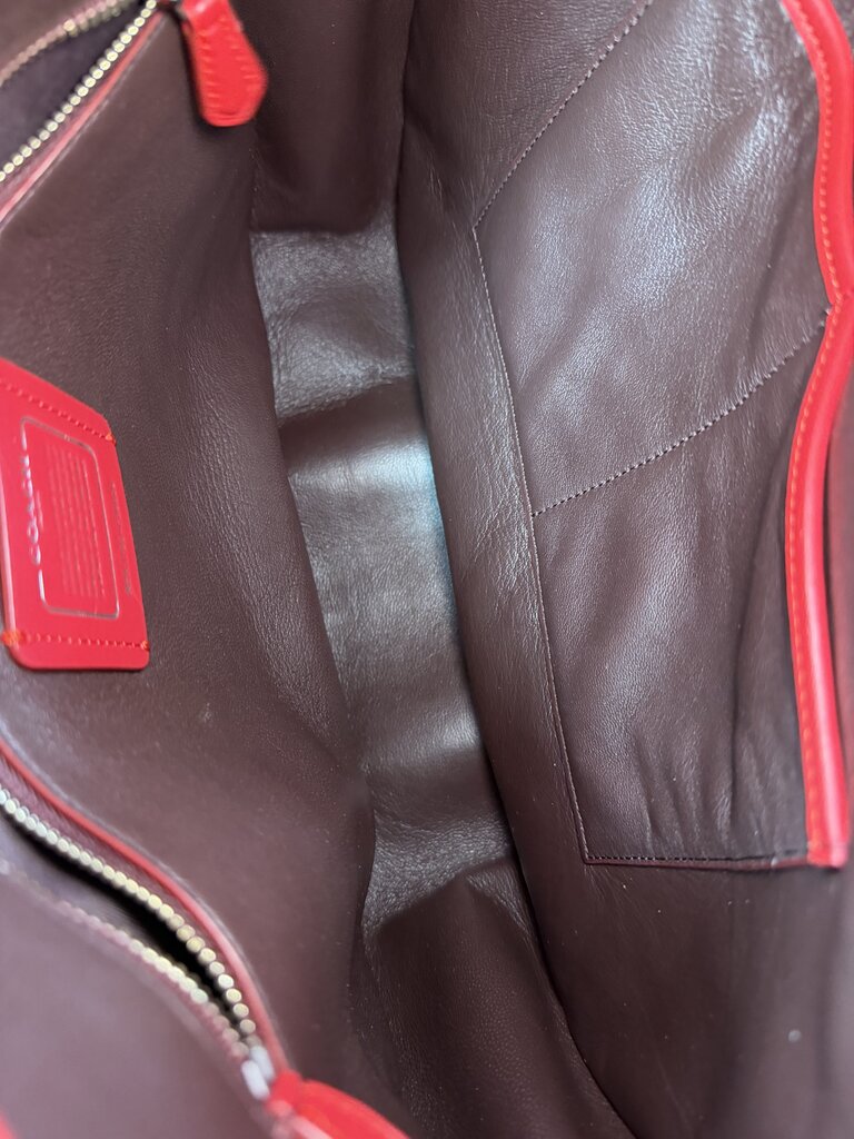 Coach Nomad Hobo in Glove Tanned Leather