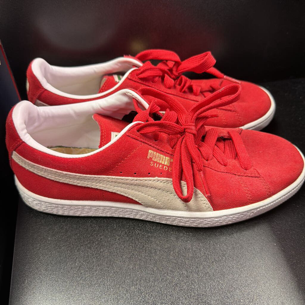 9 Puma Suede Classic XXI Sneakers