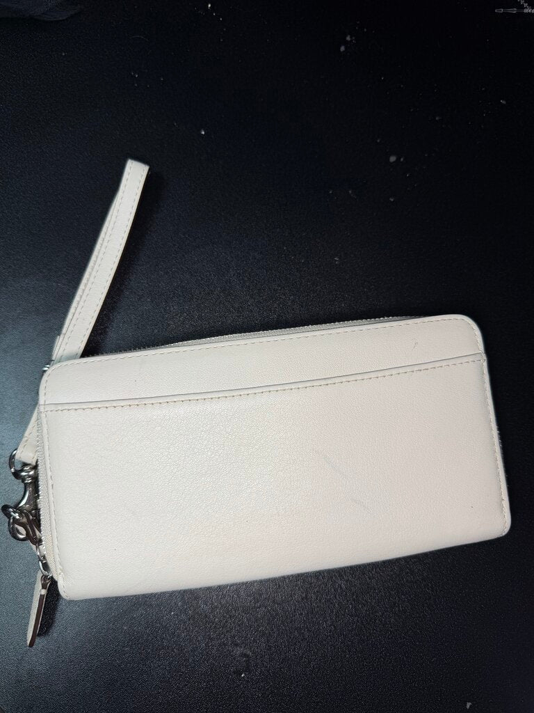 Coach Smooth Leather Zip Wristlet Wallet 2000s