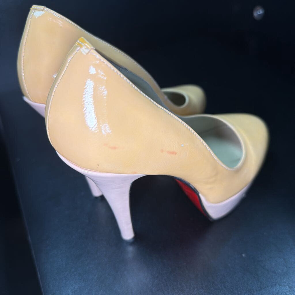 38/8 Christian Louboutin Patent Leather Platform Bianca Pumps