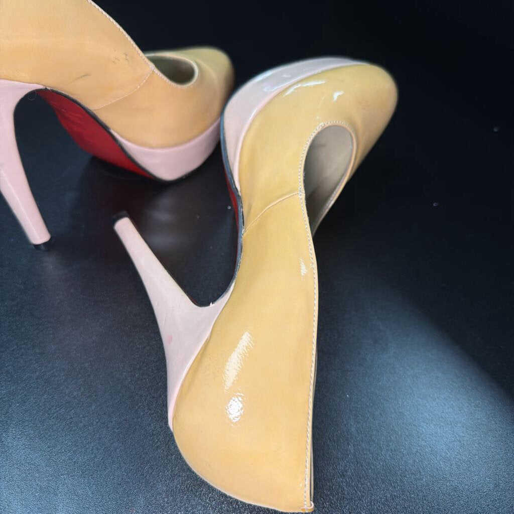 38/8 Christian Louboutin Patent Leather Platform Bianca Pumps
