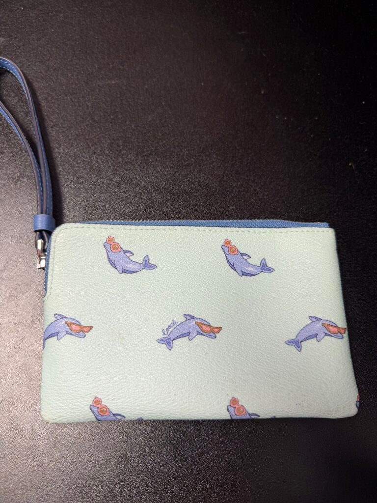 Coach Corner Zip Wristlet CJ568