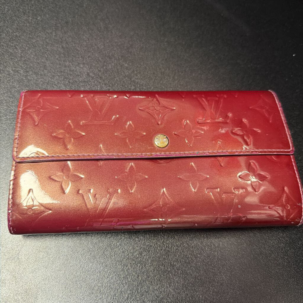 Louis Vuitton Sarah Wallet Vernis