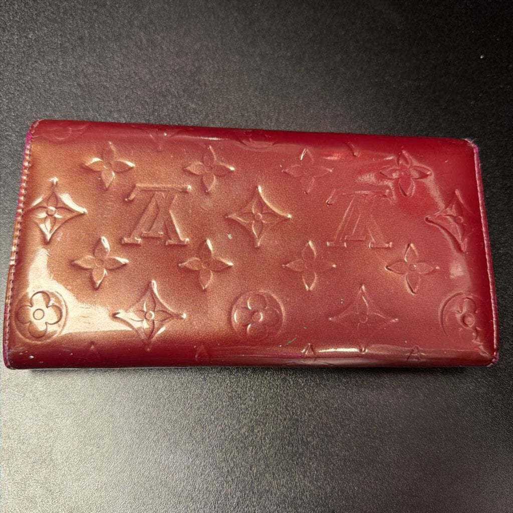 Louis Vuitton Sarah Wallet Vernis