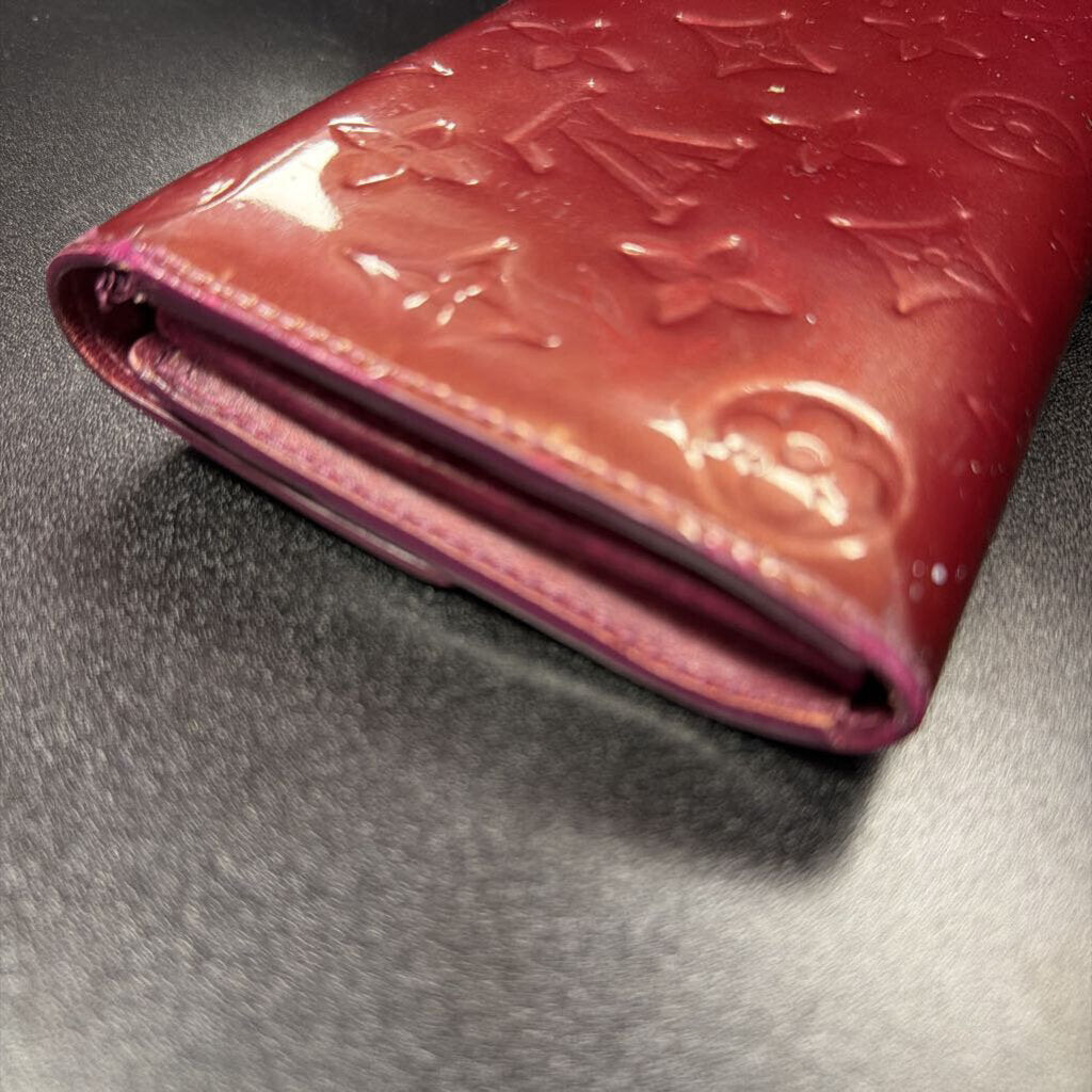 Louis Vuitton Sarah Wallet Vernis