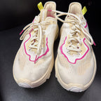 8.5 Sorrel Kinetic Breakthru Day Lace Sneakers