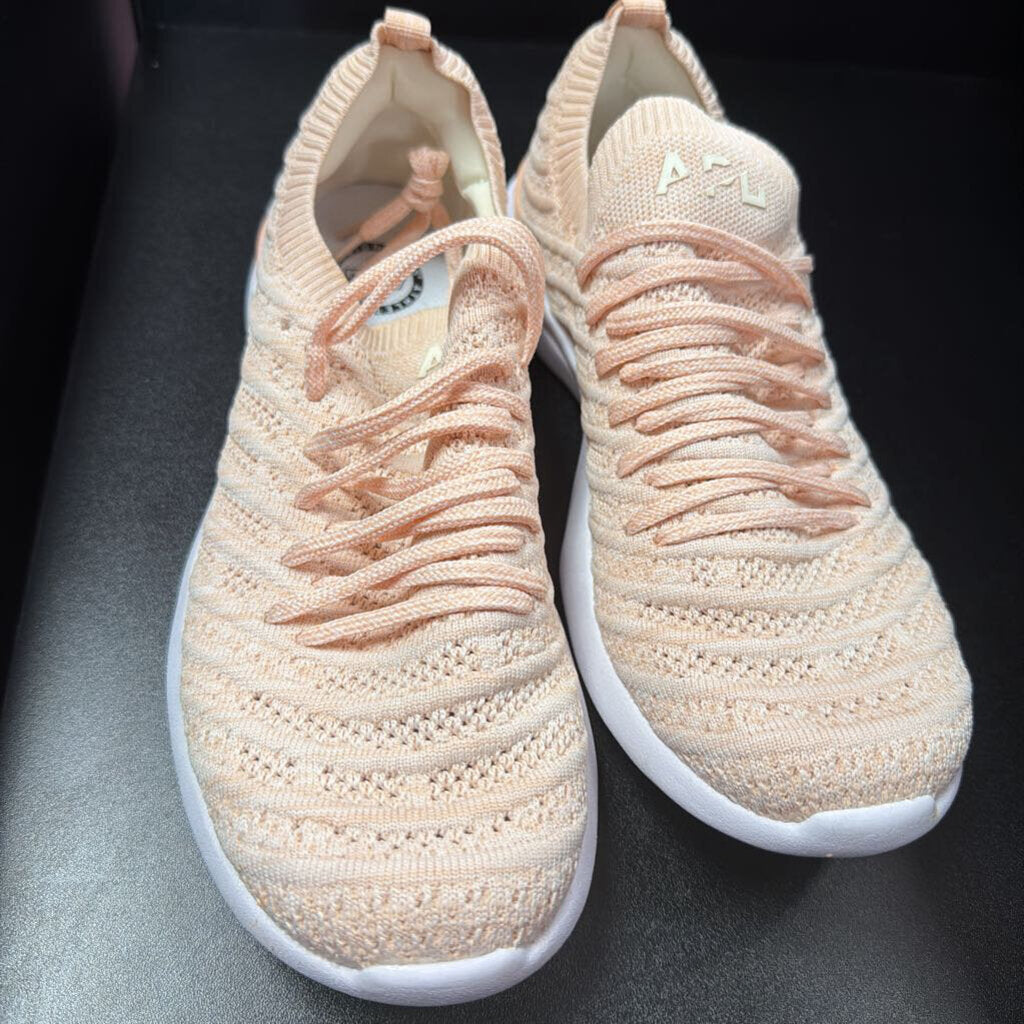 8.5 APL Techloom Wave Sneaker