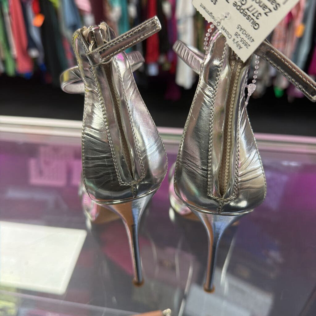 37/7 Giuseppe Zanotti Harmony Sandals In Metallic Leather