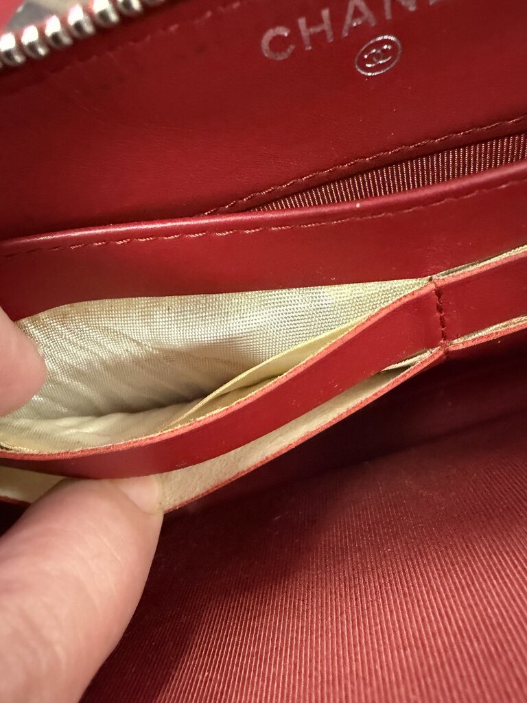 Chanel Matelasse Round Zipper Long Wallet Red Caviar Leather