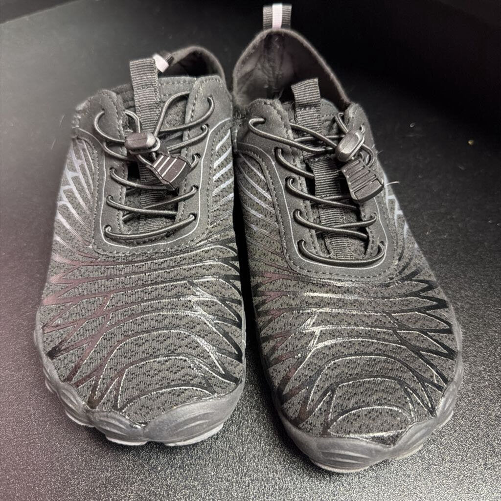 7 Hike Footwear Lorax Pro Barefoot Shoe