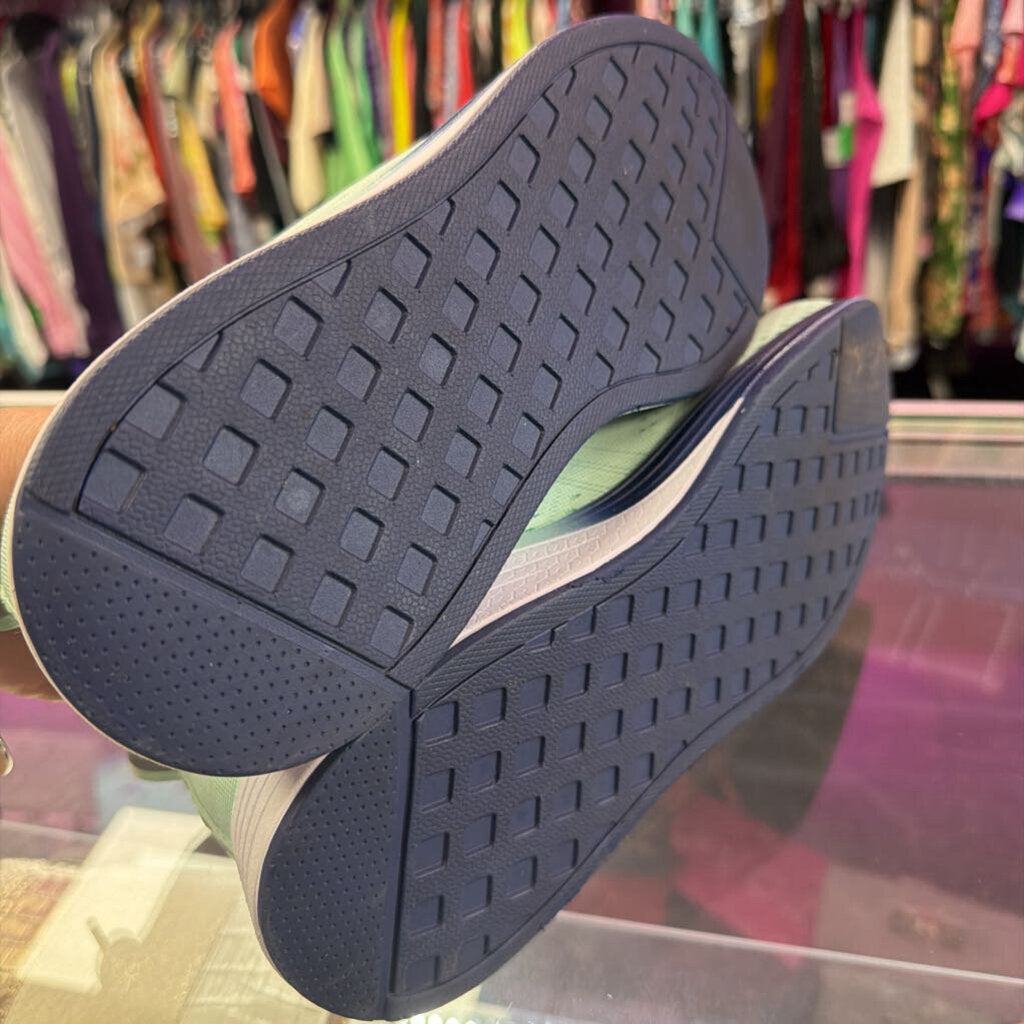 10 Z by Zella Mesh Sneaker