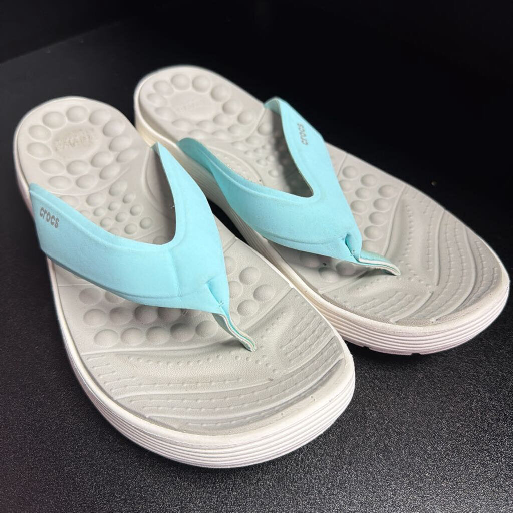 11 Crocs Reviva Flip Flops