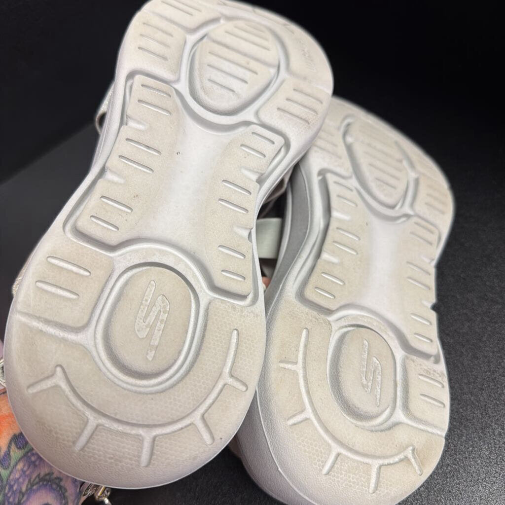10 Sketchers Slip-in Go Walk Flex Arch Support Sandal