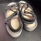 10 Baretraps Danny Sandals Sporty Straps Lightweight Slip-Resistant Tread