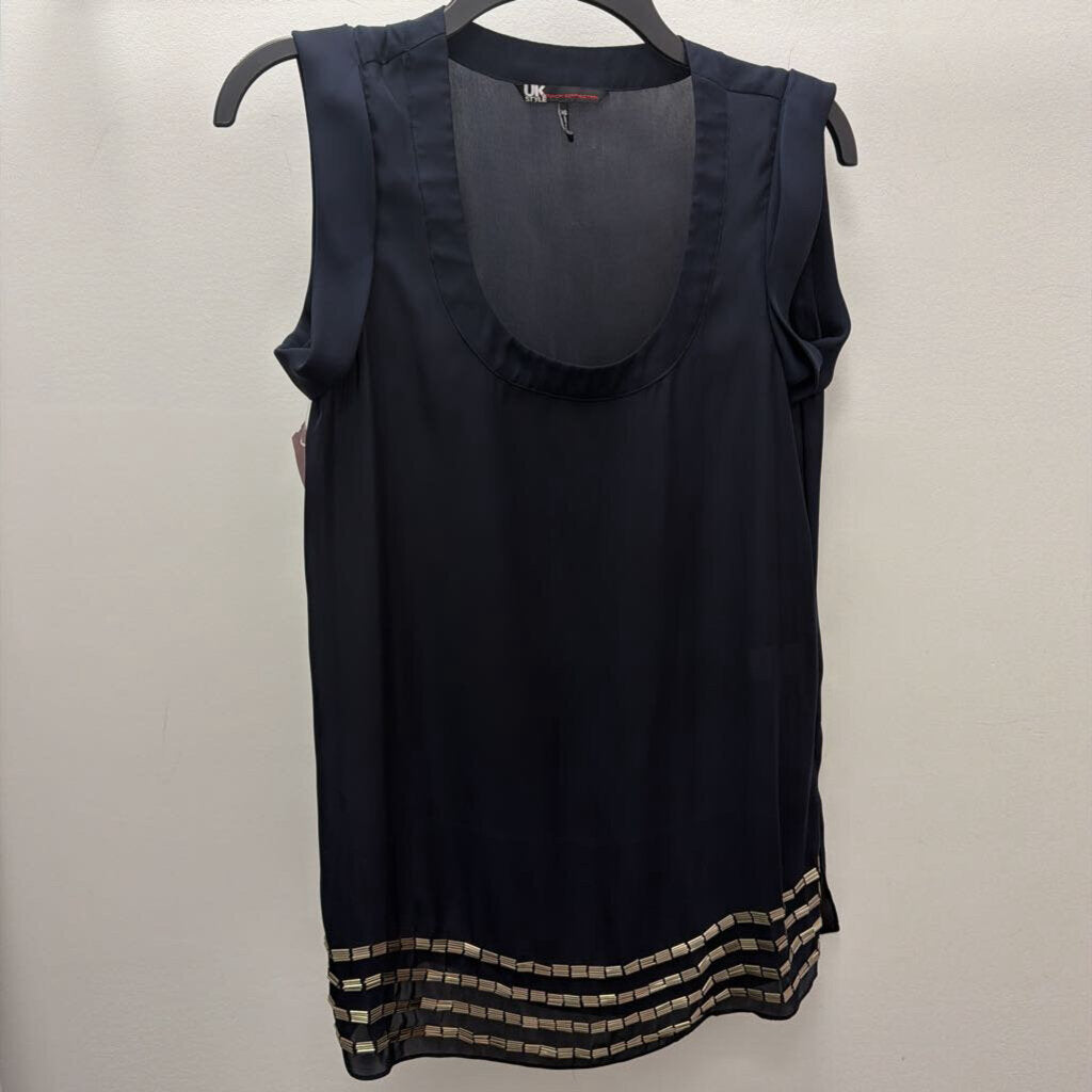 XS SLess Scoop Neckline Gem Embell Waist Solid Top