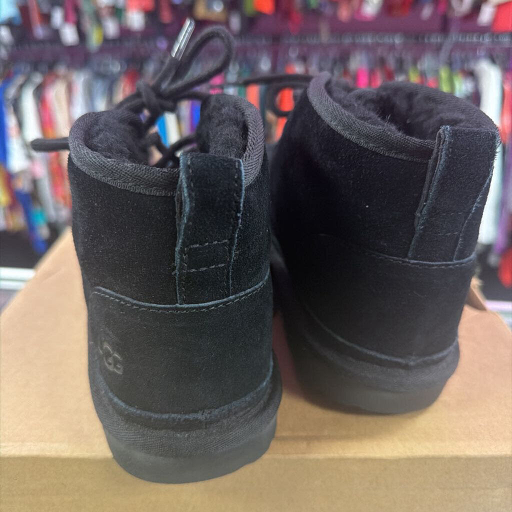5 UGG Neumel Chukka NWT