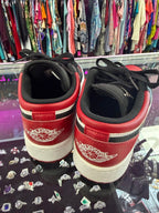 7 Nike Air Jordan 1 Low Bred Toe Colorway