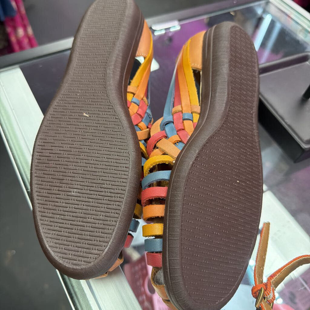 8 Sofftspots Woven Leather Loafer