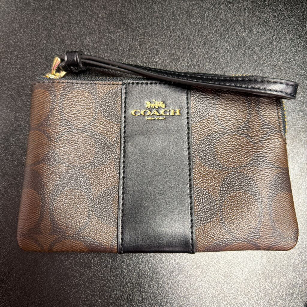 Coach Corner Zip Wristlet Black Mono