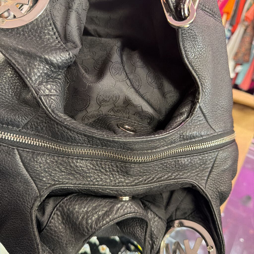 Leather Chain detail Pebbled Leather Hobo Shoulder Bag
