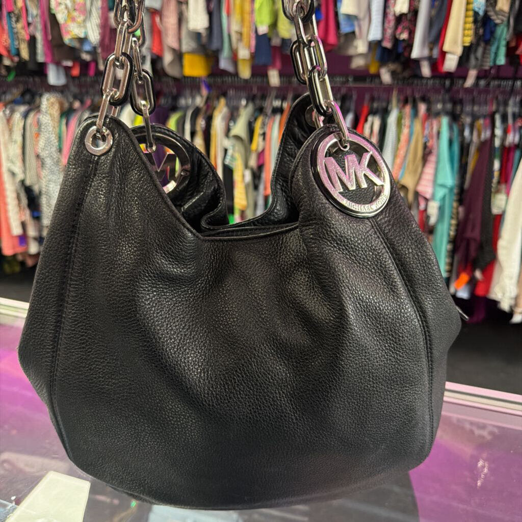 Leather Chain detail Pebbled Leather Hobo Shoulder Bag