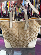 Coach NWT Hadley Handbag Tote Monogram F28981