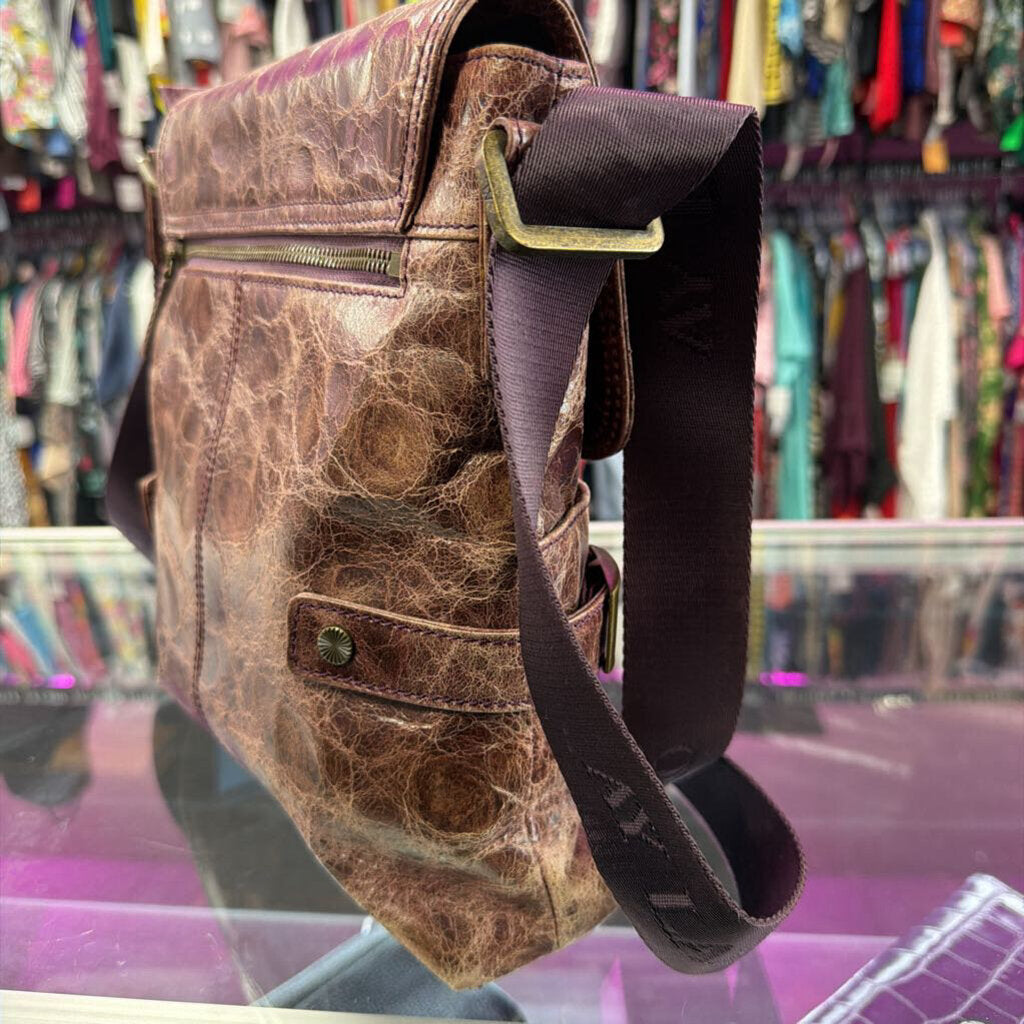 AY Aylazzaro Leather Messenger Bag