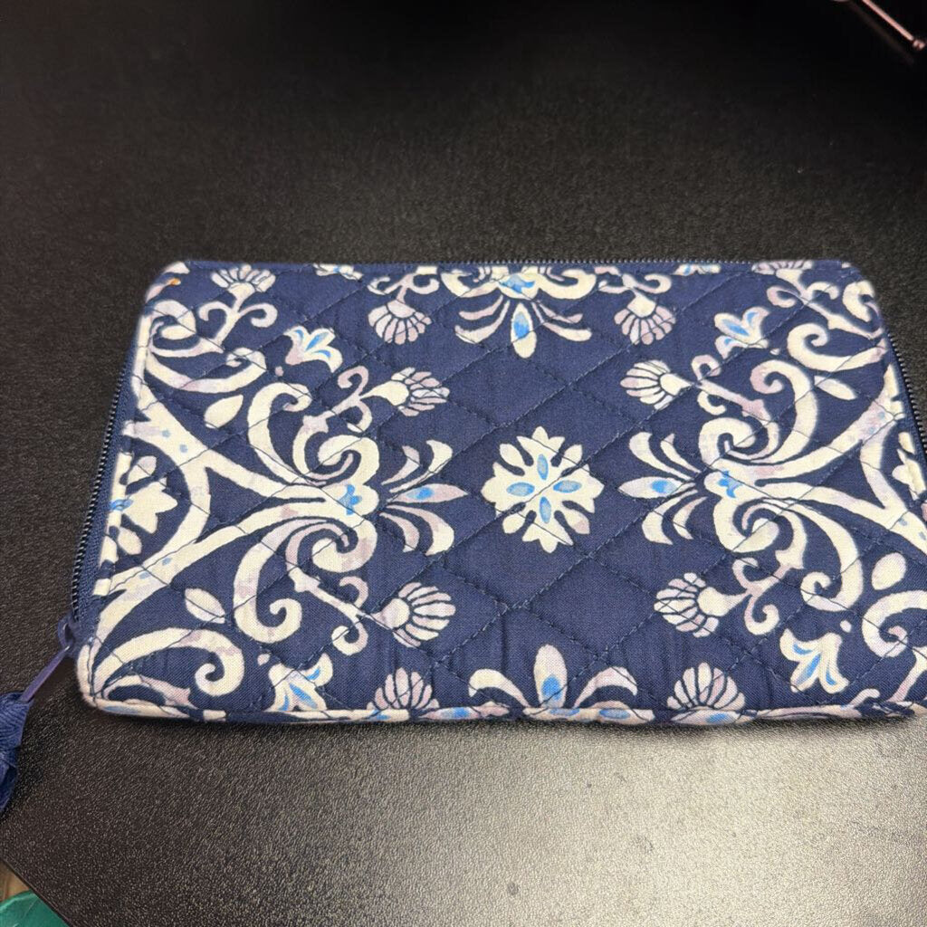 Vera Bradley Quilted Large Wallet Medallion Floral RFID Wallet