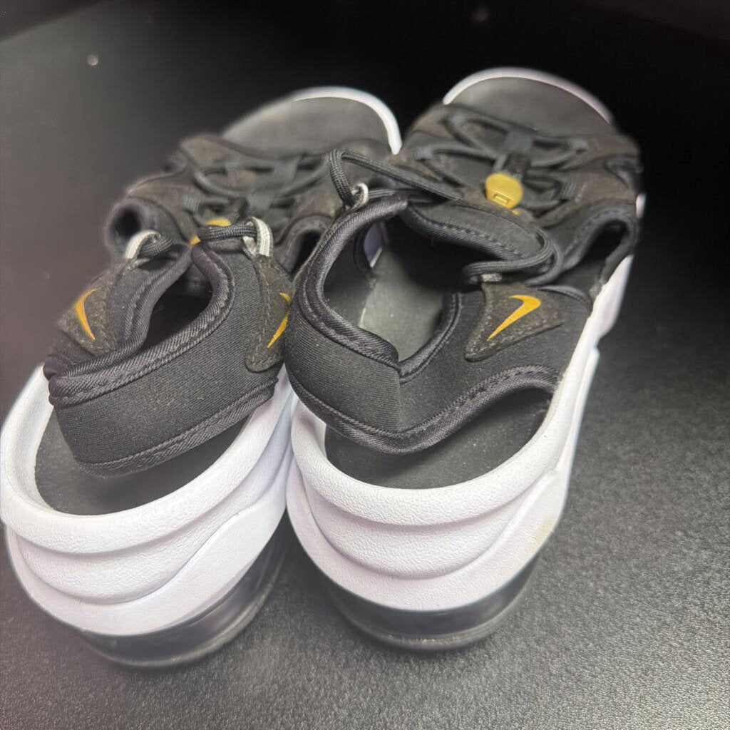 7 Nike Air Max Koko Sandals