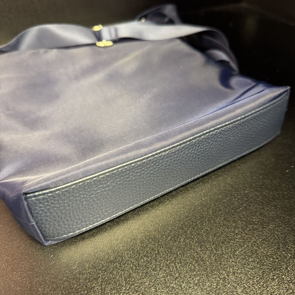 Nautica Diver Nylon Crossbody Bag