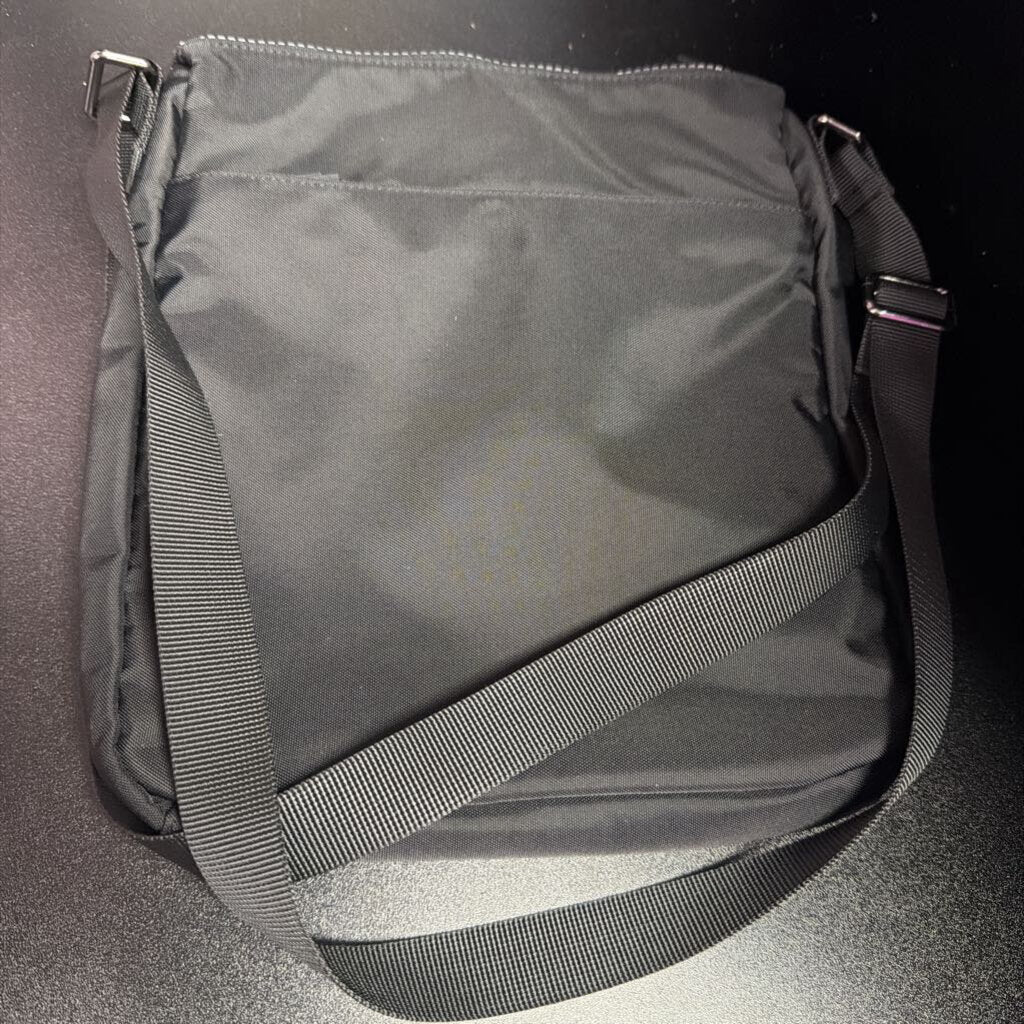 32 Degrees Travel Crossbody Bag Nylon Water-resistant Light-weight Poly lining