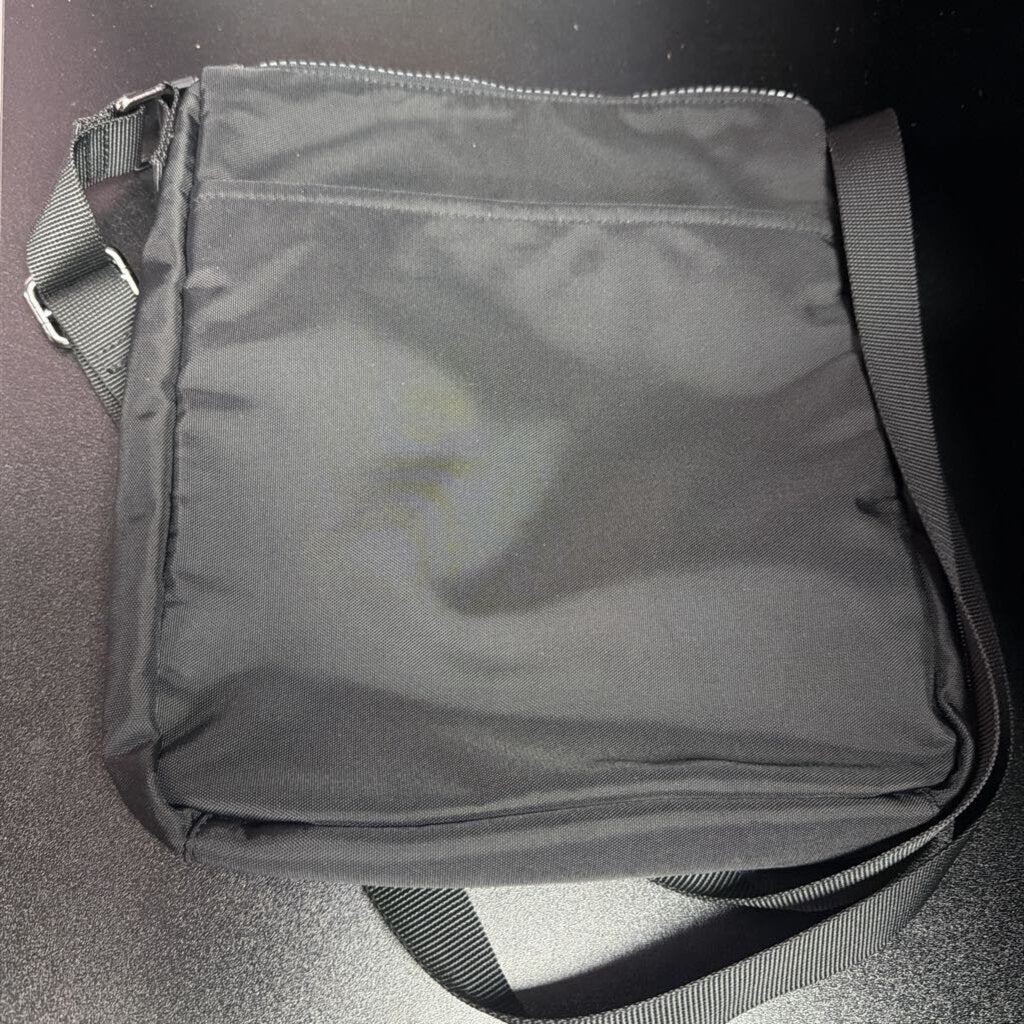 32 Degrees Travel Crossbody Bag Nylon Water-resistant Light-weight Poly lining