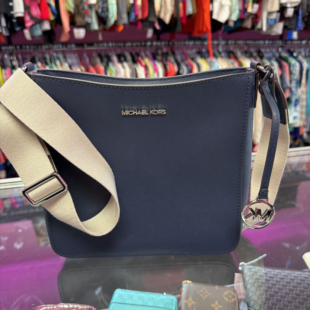 Michael Kors Jet Set Crossbody