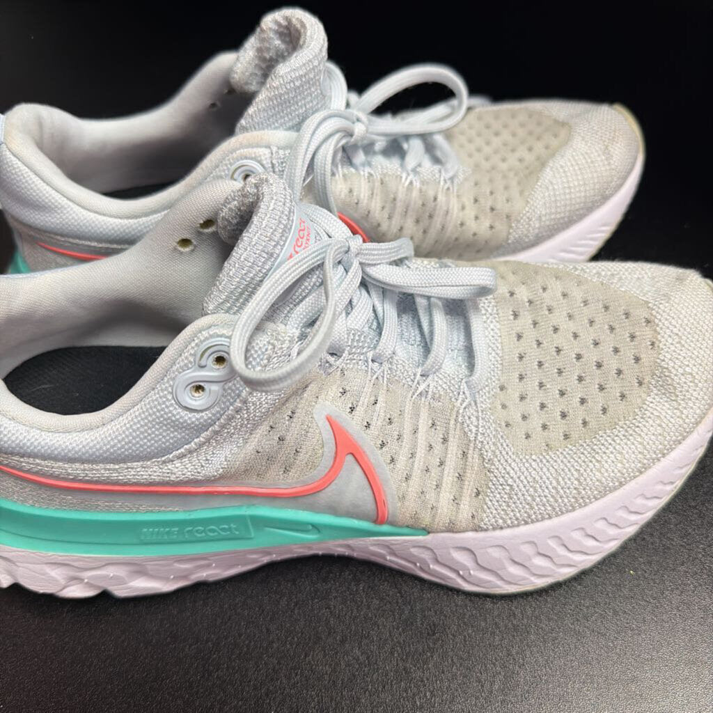 8.5 Nike React Infinity Run Flyknit 2