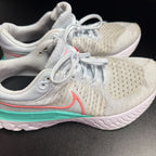 8.5 Nike React Infinity Run Flyknit 2