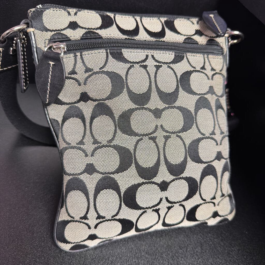 Coach Penelope Signature Swingpack Crossbody