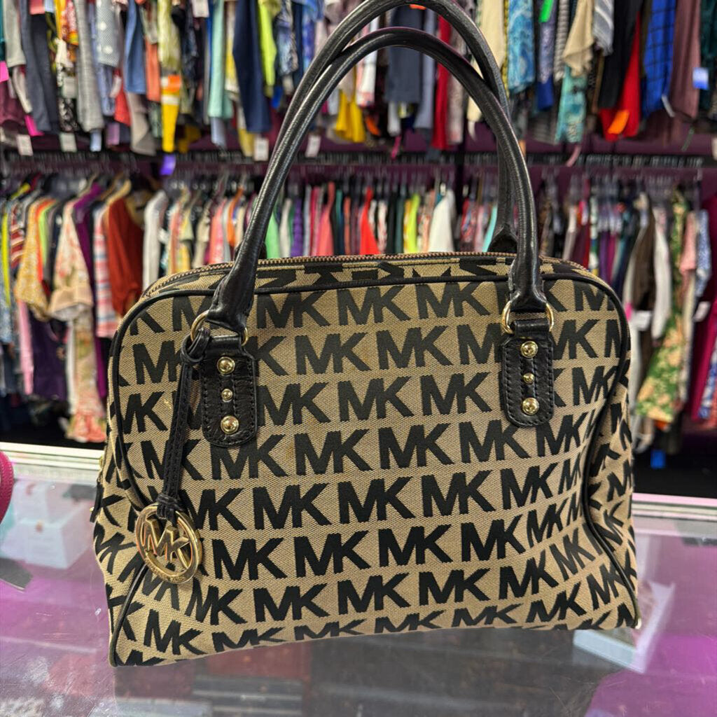 Michael Kors MK Signature Satchel